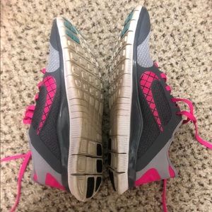 NIKE FREE 4.0 V3 size 7.5 VGUC
